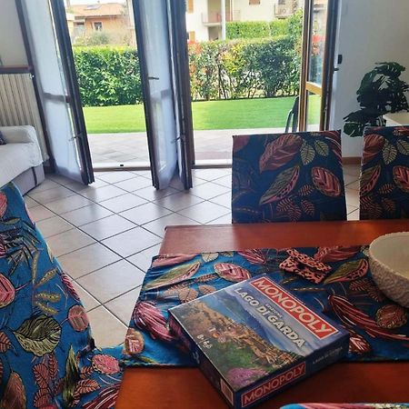 Luminoso Trilocale Con Piscina E Giardino Privato Lejlighed Desenzano del Garda Eksteriør billede