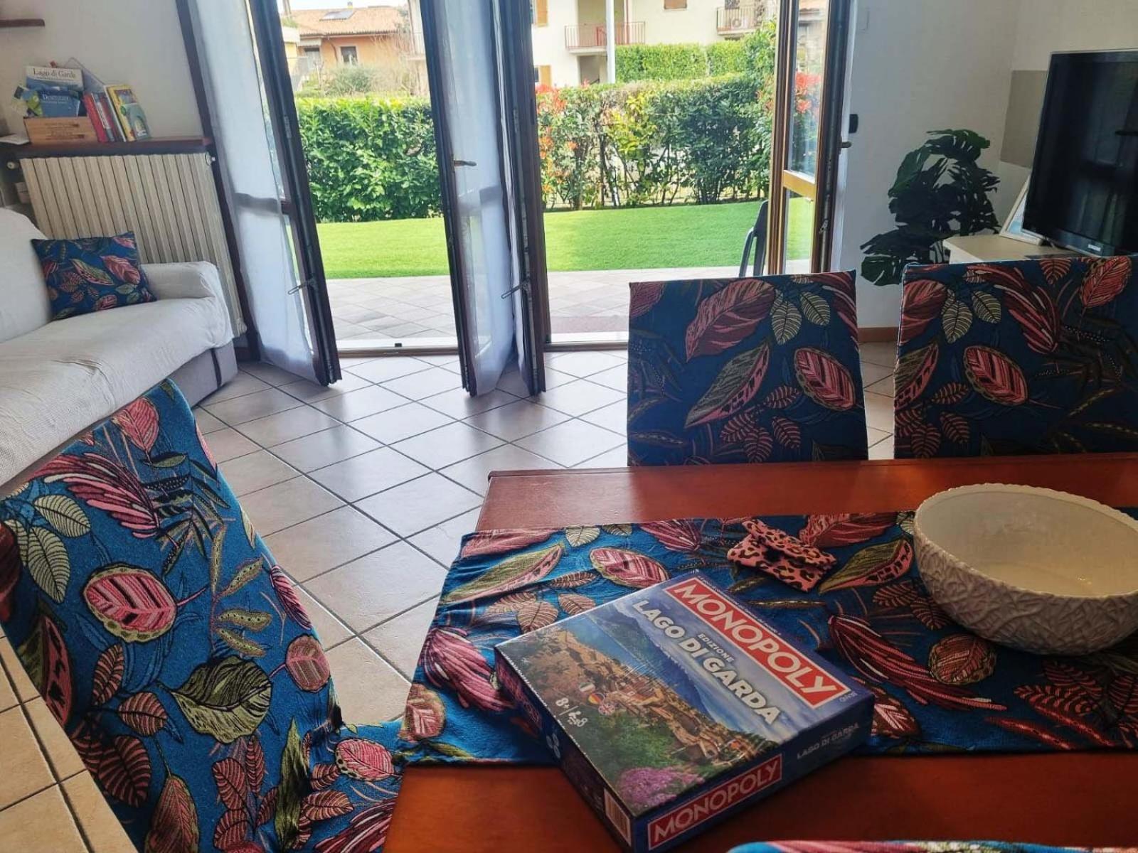 Luminoso Trilocale Con Piscina E Giardino Privato Lejlighed Desenzano del Garda Eksteriør billede